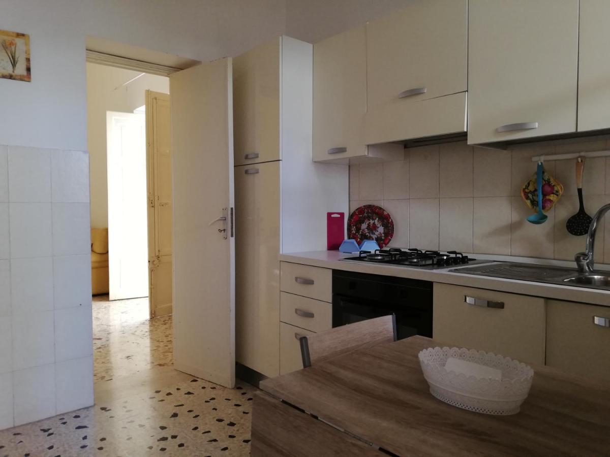 Charming Apartment In Mondello Палермо Экстерьер фото